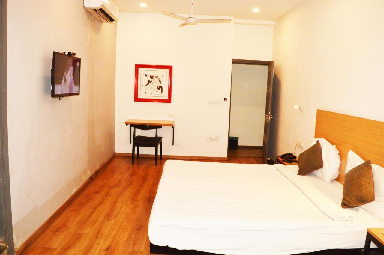 Hotel Orient Avenue Nagpur Exterior photo